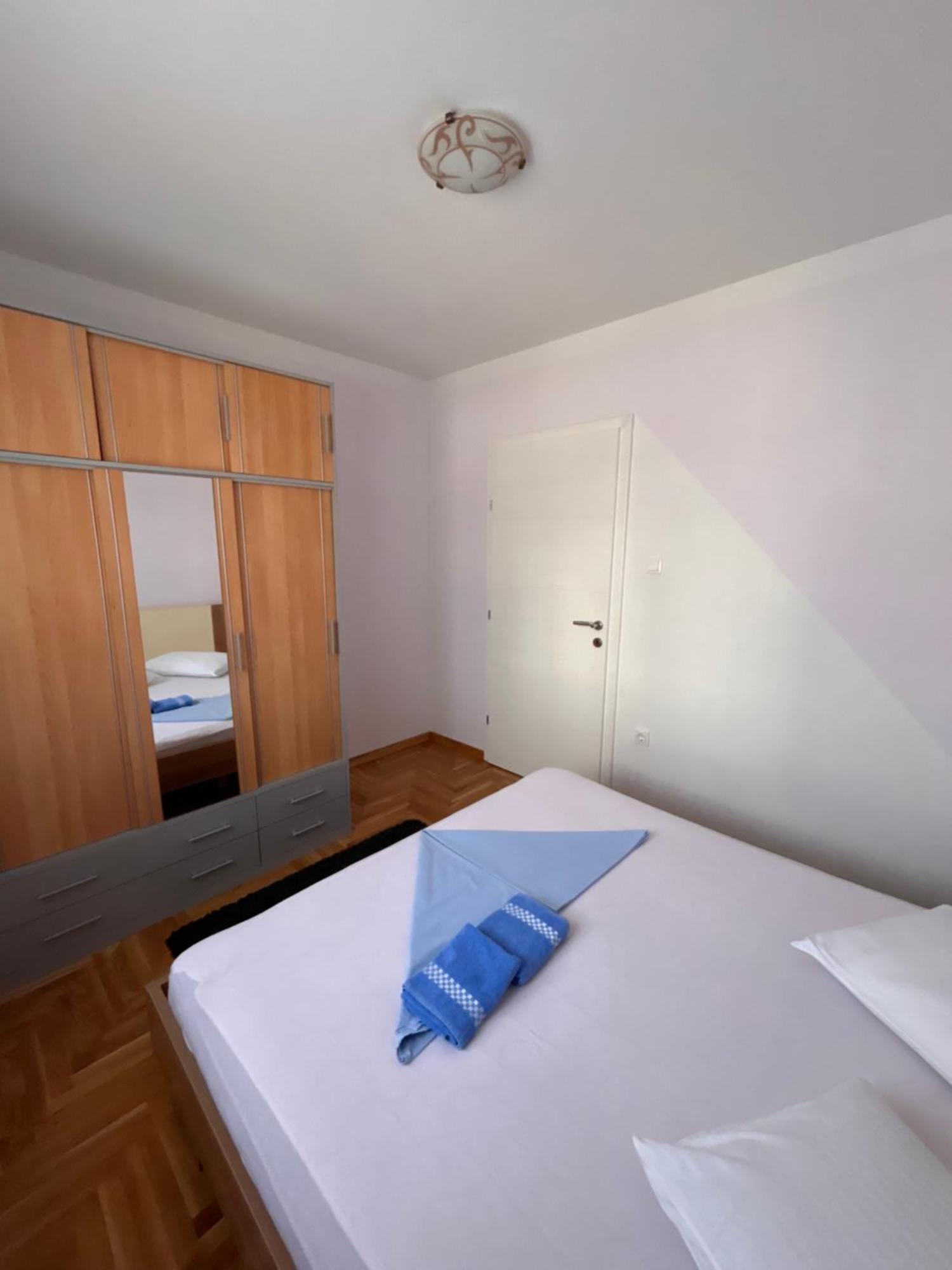 Apartment Agata Trogir Exterior foto